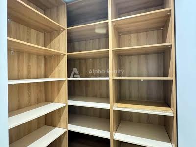 комерційна за адресою Велика Васильківська вул. (Червоноармійська), 1-3/2а