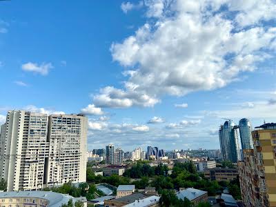 квартира за адресою Євгена Коновальця вул. (Щорса), 36-Б