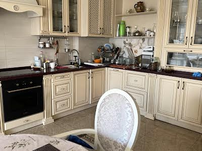 будинок за адресою Київська вул., 70