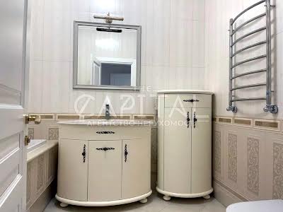 квартира за адресою Дмитрівська вул., 66-А