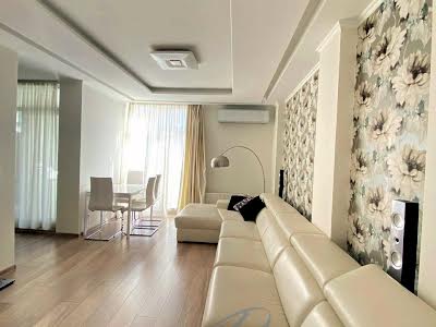 квартира за адресою Регенераторна вул., 4
