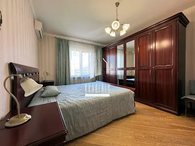 квартира за адресою Федора Ернста вул., 8