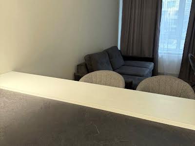 квартира за адресою Салютна вул., 2к8