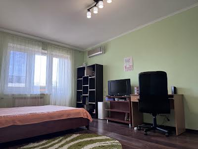 квартира за адресою Героїв Дніпра вул., 43