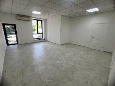 комерційна за адресою Романа Шухевича просп. (Генерала Ватутіна), 2-А