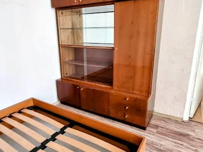 квартира за адресою Київ, Прирічна вул., 19