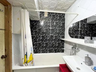 квартира за адресою Космонавта Поповича вул. (Космонавта Волкова), 14