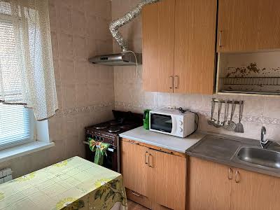 квартира по адресу Ревуцкого ул., 18