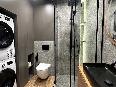 квартира за адресою Салютна вул., 2