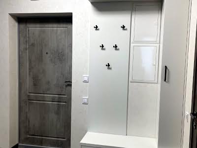квартира по адресу Ревуцкого ул., 40-Б