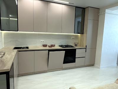 квартира по адресу с. Софиевская борщаговка, Мартинова просп., 20