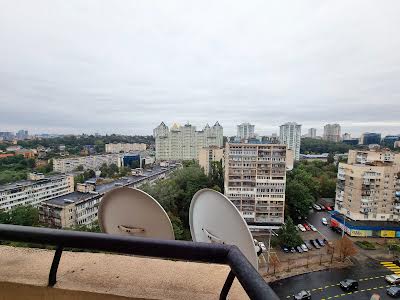 квартира за адресою Митрополита Василя Липківського вул. (Урицького), 18