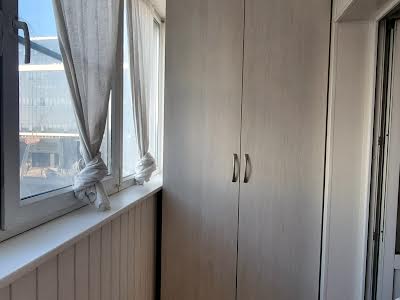 квартира за адресою Павла Тичини просп., 4