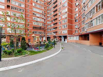 квартира по адресу Ревуцкого ул., 9