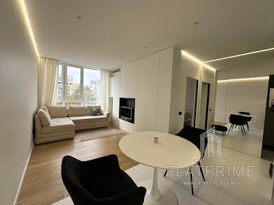 квартира за адресою Салютна вул., 2к22