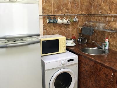 квартира за адресою Басейна вул., 3