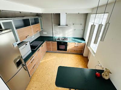 квартира по адресу Героев Крут ул. (Фурманова), 10