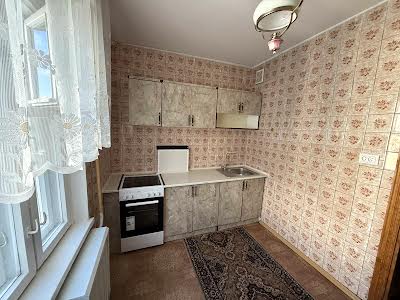 квартира за адресою Прирічна вул., 37