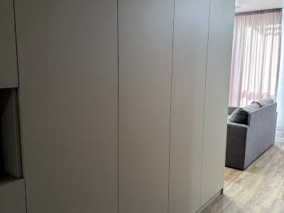 квартира за адресою Олеся Бердника вул., 7Г