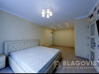 квартира за адресою Зарічна вул., 1-Б