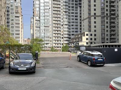 комерційна за адресою Київ, Андрія Верхогляда вул. (Михайла Драгомирова), 4