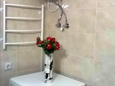квартира за адресою Софії Русової вул., 1