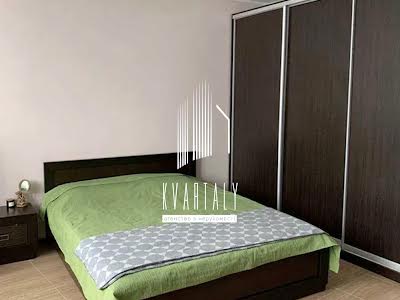 квартира за адресою Олени Пчілки вул., 8