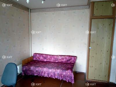 квартира по адресу Гвардейцев-Широнинцев ул., 37-17
