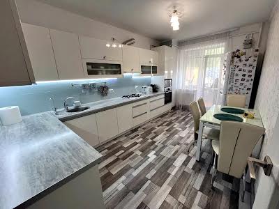 квартира за адресою Зелена вул., 10