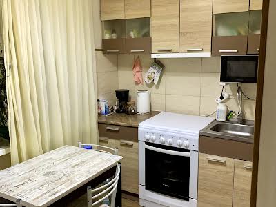 квартира за адресою Перемоги просп., 72б