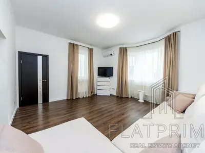 квартира по адресу Киев, Творческая ул., 6