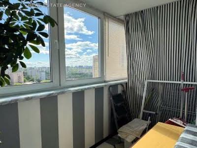 квартира за адресою Лобановського просп., 15/7