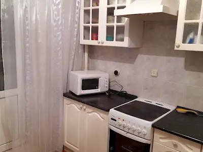 квартира за адресою Анни Ахматової вул., 15