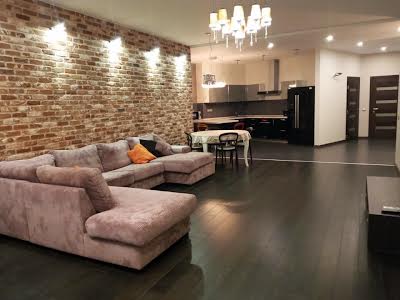 квартира за адресою Старонаводницька вул., 6-Б