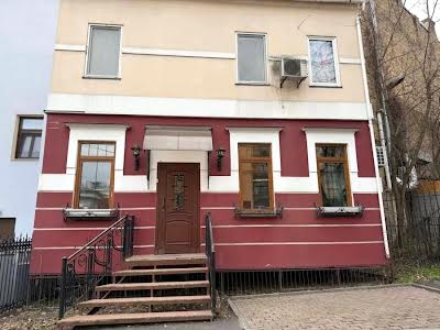 комерційна за адресою Покровська вул., 9