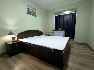 квартира по адресу Героев Днепра ул., 29