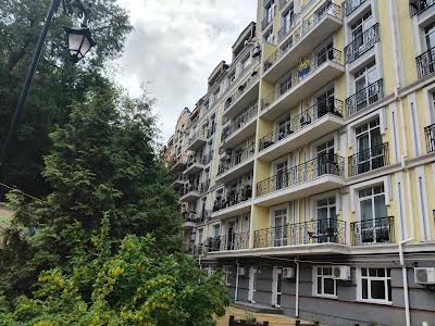 квартира за адресою Дегтярна вул., 7