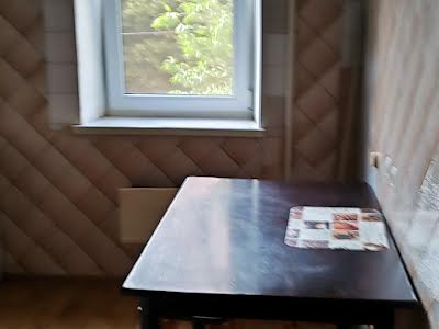 квартира за адресою Автозаводська вул., 7