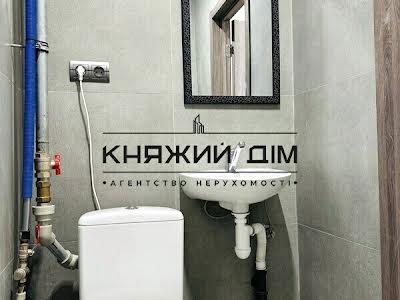 комерційна за адресою Михайла Максимовича вул. (Онуфрія Трутенка), 24