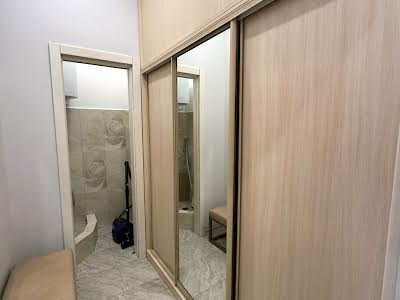 квартира по адресу Кловский спуск, 7