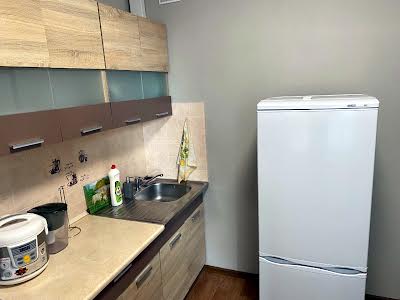 квартира за адресою Софії Русової вул., 7