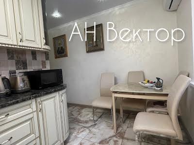 квартира за адресою Плехановська вул., 92А