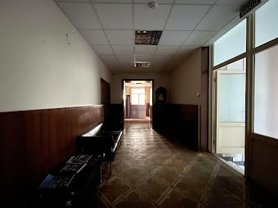 коммерческая по адресу с. Требухов, Броварська, 1а