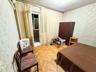 квартира по адресу Драгоманова ул., 25