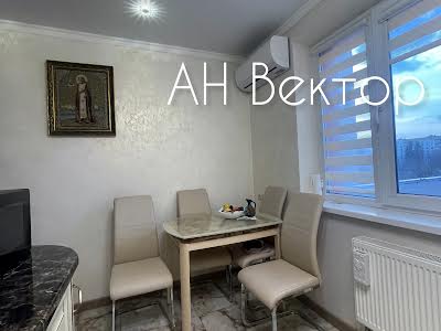 квартира за адресою Плехановська вул., 92А