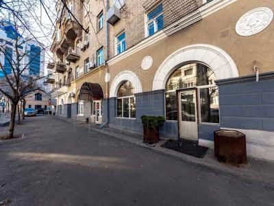 квартира за адресою Дарвіна вул., 8