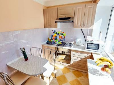 квартира за адресою Кловський узвіз, 24