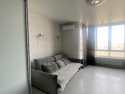 квартира за адресою Ракетна вул., 24