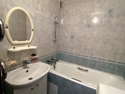 квартира за адресою Срібнокільська вул., 8А