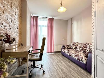 квартира за адресою Регенераторна вул., 4 к2
